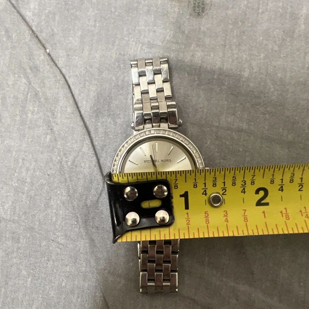 Michael Kors Darci Women's Stainless Steel and Pavé Crystal Watch New Battery FS